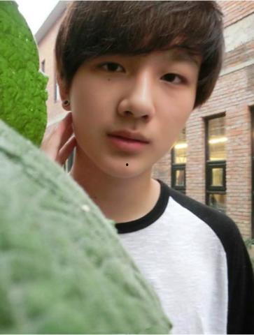 李宏毅娱乐吃瓜,揭秘明星幕后趣事